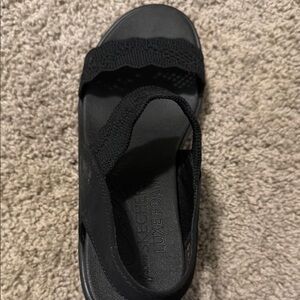 Skechers Black Luxe Foam Sandals NWT